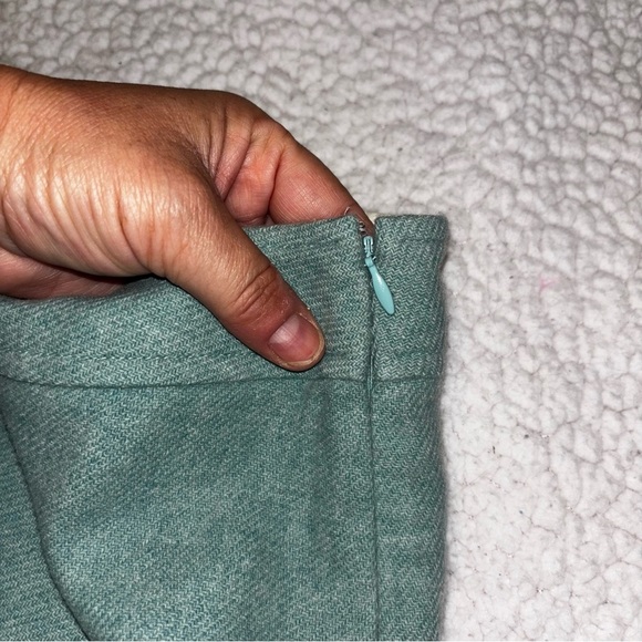 GAP Green Wool Trumpet Skirt - Picture 6 of 8